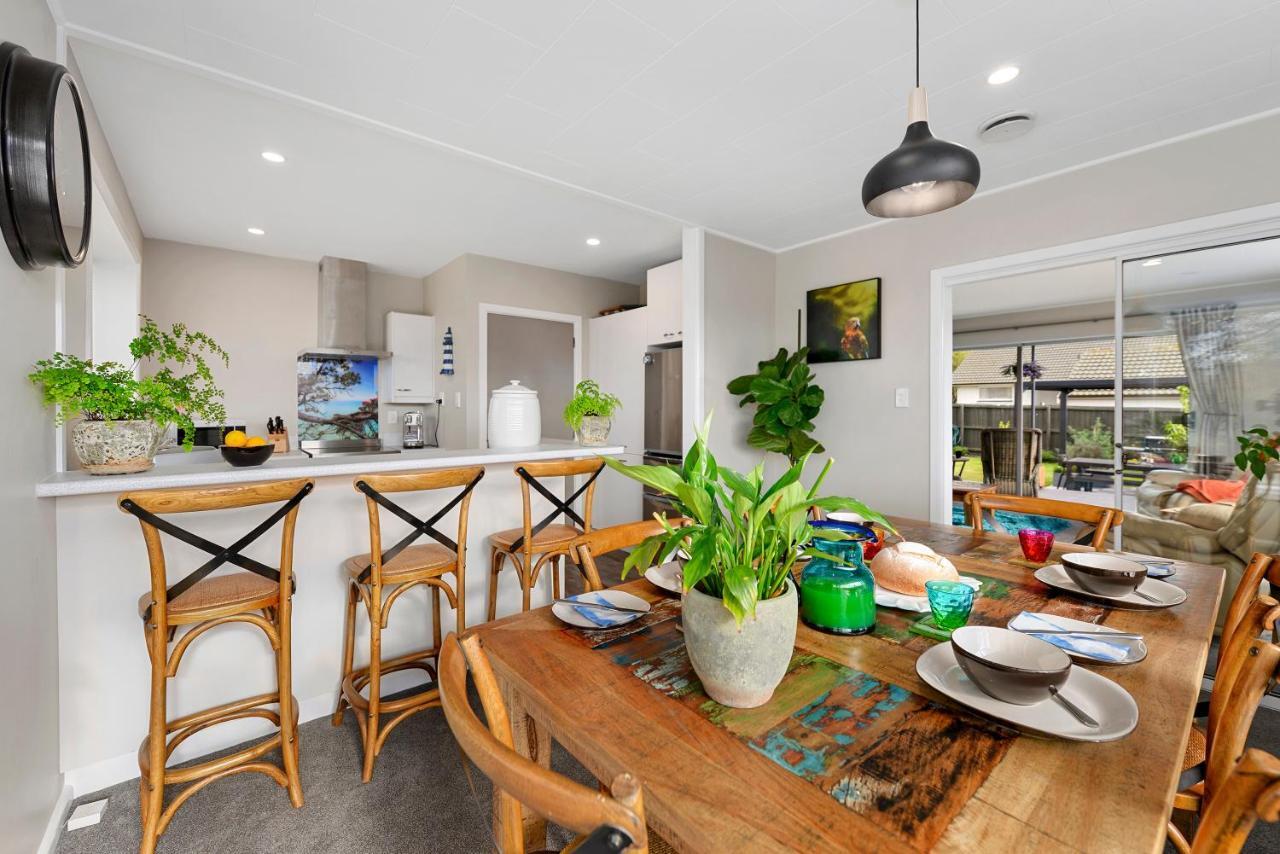 Leave Of Absence - Christchurch Holiday Home Εξωτερικό φωτογραφία